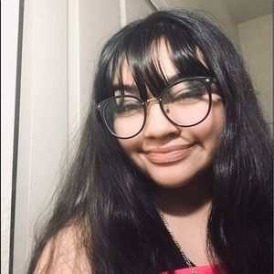 Meet your Posher, Ailani